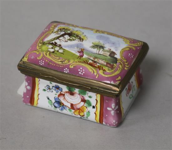 An 18th century Staffordshire enamel pill box